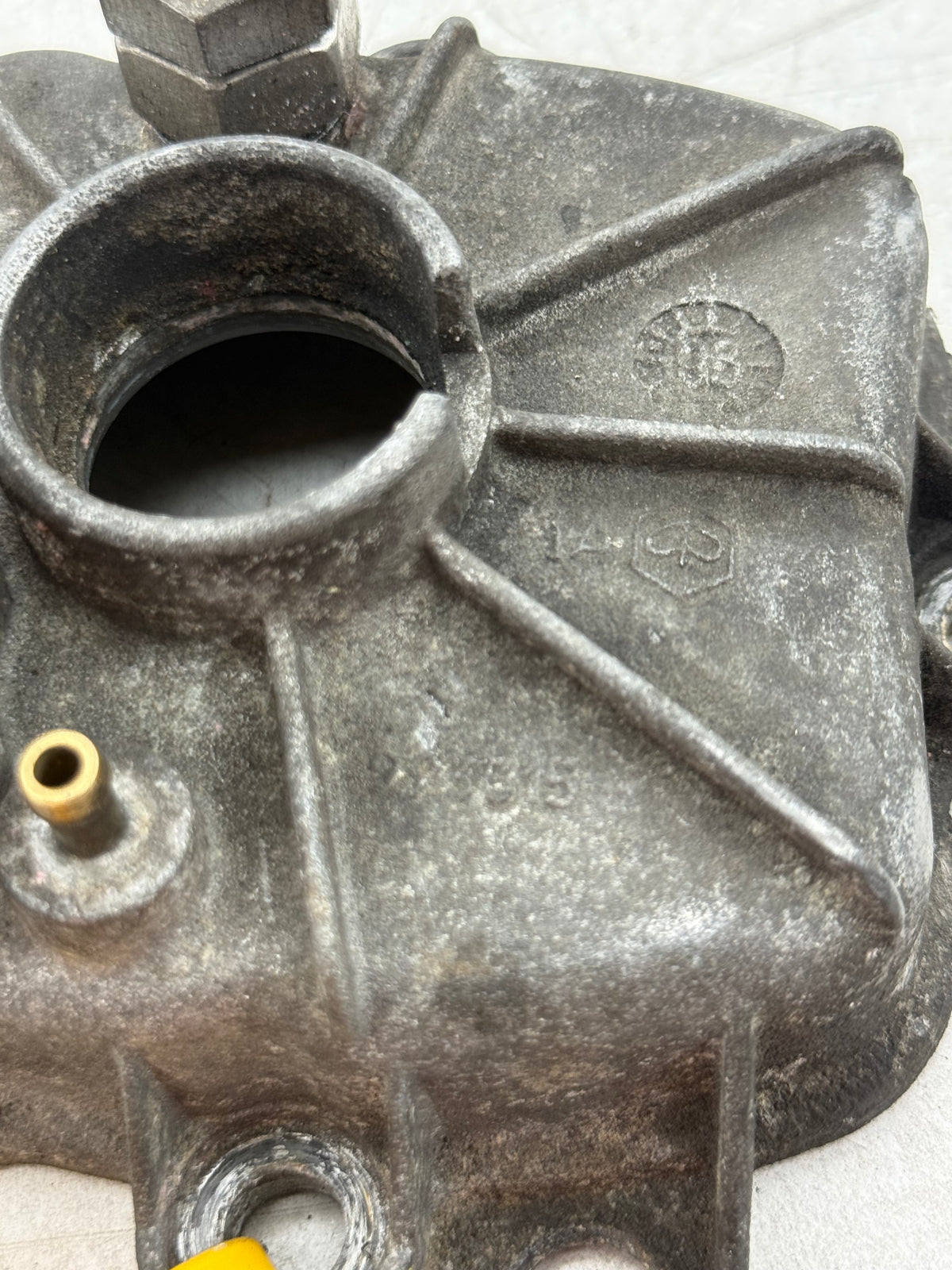 Piaggio Hexagon aluminum buitenkop 125cc 180cc